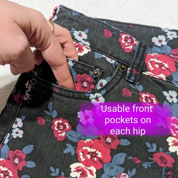 Garnet Hill size 10, EUC floral pattern jeans, modern retro style - Picture 10 of 13